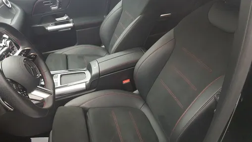 MERCEDES-BENZ GLA GLA 200 AMG Line