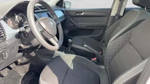 SKODA Fabia Fabia 1.0 TSI Ambition