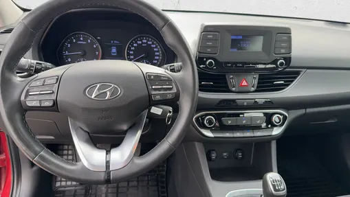 HYUNDAI i30 i30 1.5 DPI Classic +
