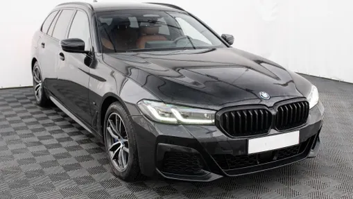 BMW Seria 5 530e xDrive M Sport sport-aut