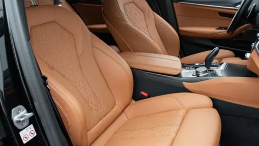 BMW Seria 5 530e xDrive M Sport sport-aut