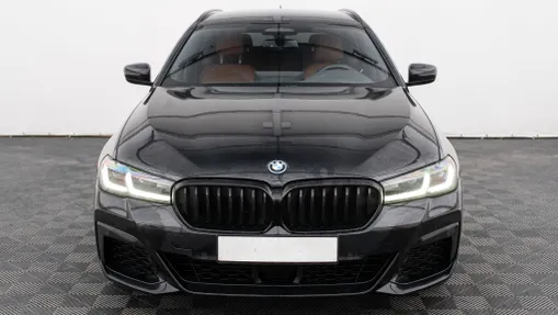 BMW Seria 5 530e xDrive M Sport sport-aut