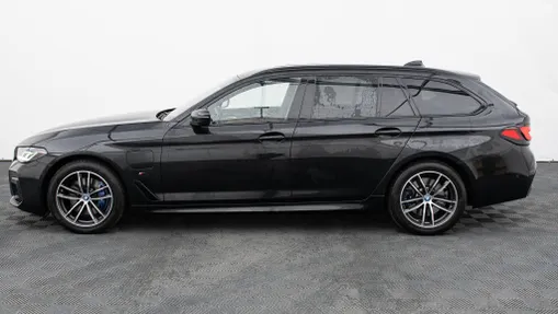 BMW Seria 5 530e xDrive M Sport sport-aut