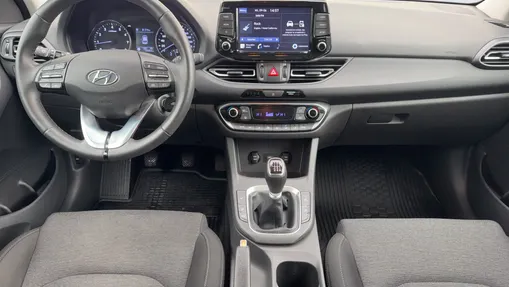 HYUNDAI i30 i30 1.5 T-GDI 48V Smart