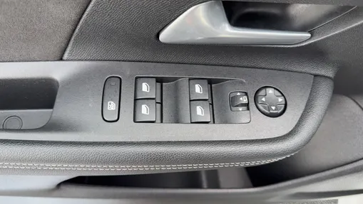OPEL Mokka Mokka-e 50kWh Ultimate Pack