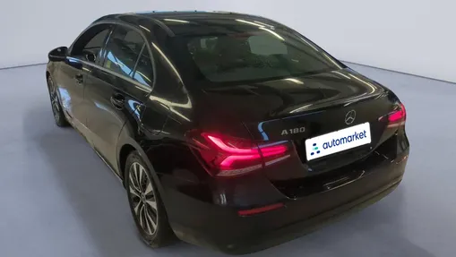 MERCEDES-BENZ A Klasa A 180 Progressive 7G-DCT