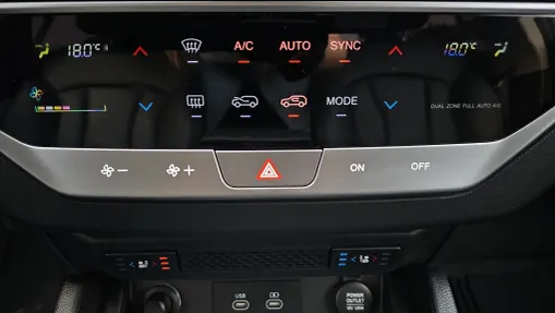 KGM / SSANGYONG Musso Musso Grand 2.2 e-XDi Adventure 4WD aut