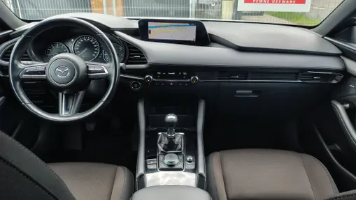 MAZDA 3 3 2.0 mHEV Hikari