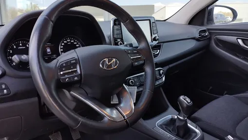 HYUNDAI i30 i30 1.5 T-GDI 48V Smart