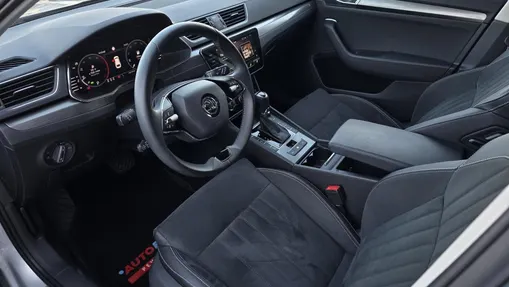 SKODA Superb Superb 2.0 TDI SCR Style DSG