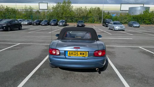 MAZDA MX-5 -