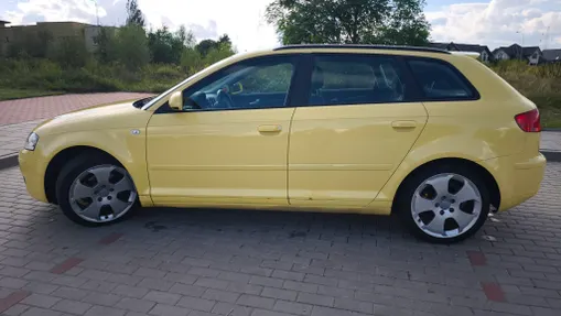 AUDI A3 A3 1.6 FSI Ambition