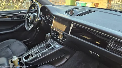 PORSCHE Macan Macan