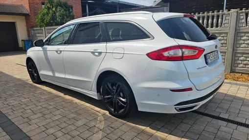 FORD Mondeo -