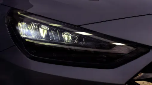 HYUNDAI i30 i30 1.5 T-GDI 48V Smart