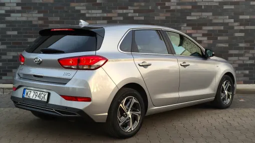 HYUNDAI i30 i30 1.5 T-GDI 48V Smart