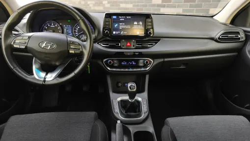 HYUNDAI i30 i30 1.5 T-GDI 48V Smart