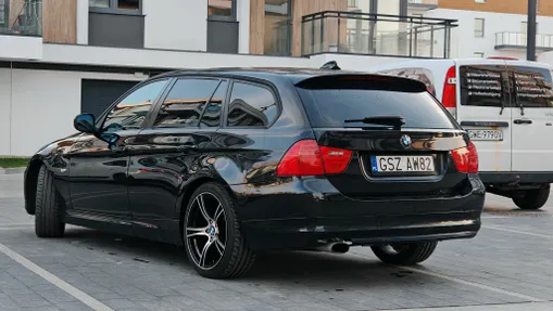 BMW Seria 3 318d
