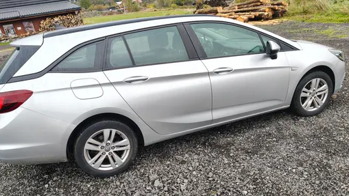 OPEL Astra -
