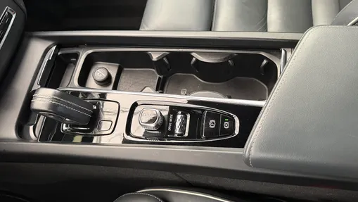 VOLVO XC60 XC60 B5 B AWD R-Design aut