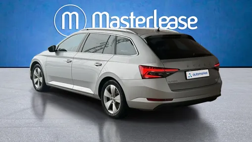 SKODA Superb Superb 2.0 TDI SCR Style DSG