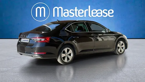 SKODA Superb Superb 2.0 TDI SCR Style DSG