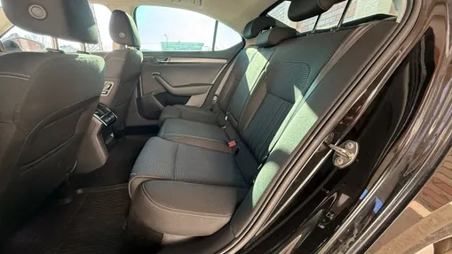 SKODA Superb Superb 2.0 TDI SCR Style DSG