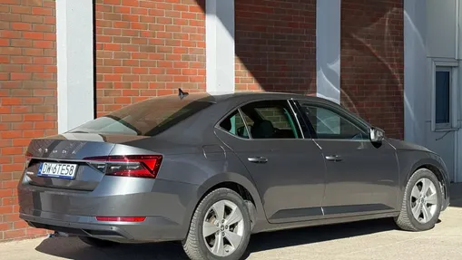 SKODA Superb Superb 2.0 TDI SCR Style DSG