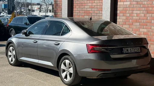 SKODA Superb Superb 2.0 TDI SCR Style DSG