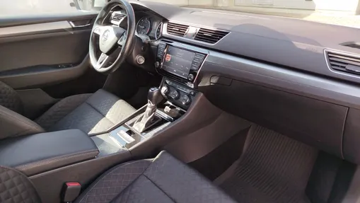 SKODA Superb Superb 2.0 TDI 4x4 Style DSG