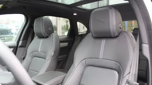 JAGUAR F-Pace F-Pace 2.0 D200 mHEV AWD R-Dynamic SE