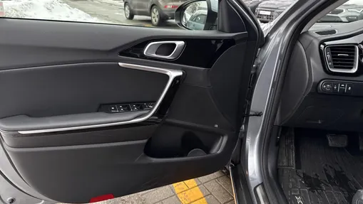 KIA XCeed XCeed 1.5 T-GDI Business Line DCT