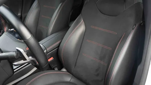 MERCEDES-BENZ CLA CLA 200 AMG Line 7G-DCT