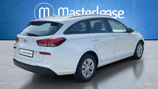 HYUNDAI i30 i30 1.5 DPI Classic +