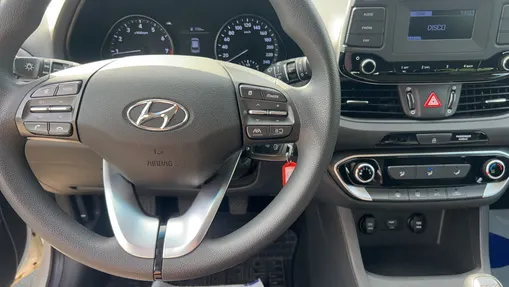 HYUNDAI i30 i30 1.5 DPI Classic +