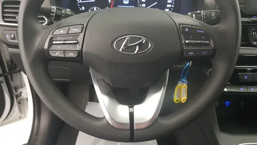 HYUNDAI i30 i30 1.5 DPI Classic +