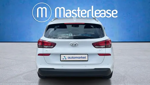 HYUNDAI i30 i30 1.5 DPI Classic +