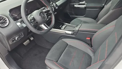 MERCEDES-BENZ GLB GLB 200 mHEV AMG Line 7G-DCT Nowy