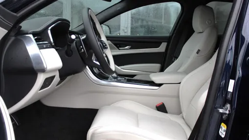 JAGUAR XF XF 2.0 D200 mHEV R-Dynamic HSE