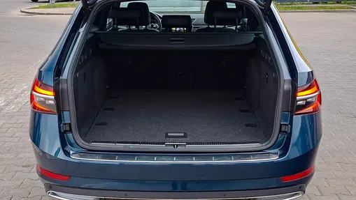 SKODA Superb Superb 2.0 TDI SCR L&K DSG