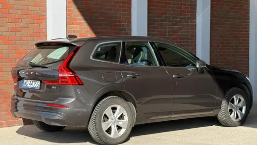 VOLVO XC60 XC60 B4 B Momentum Pro aut