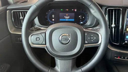 VOLVO XC60 XC60 B4 B Momentum Pro aut