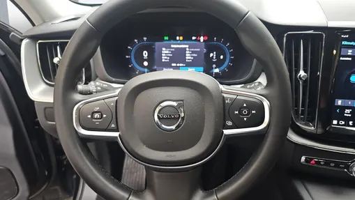VOLVO XC60 XC60 B4 B Essential aut