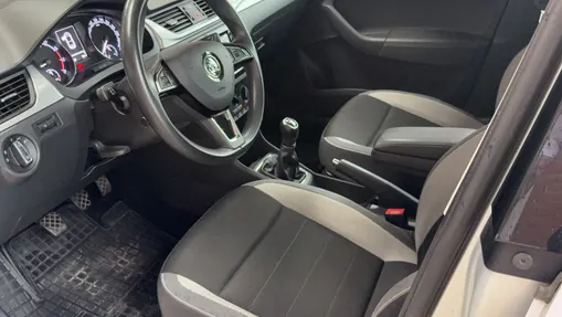 SKODA Rapid Rapid 1.0 TSI Ambition