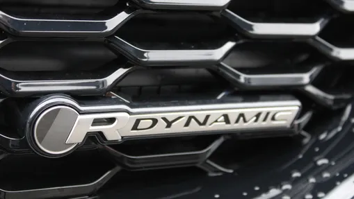 JAGUAR XE XE 2.0 D200 mHEV R-Dynamic SE aut Nowy