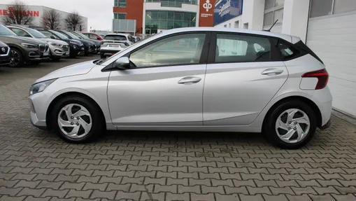 HYUNDAI i20 i20 1.2 Pure