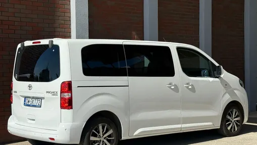 TOYOTA Proace Verso Proace Verso 2.0 D4-D Medium Family Aut.