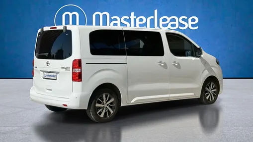 TOYOTA Proace Verso Proace Verso 2.0 D4-D Medium Family Aut.