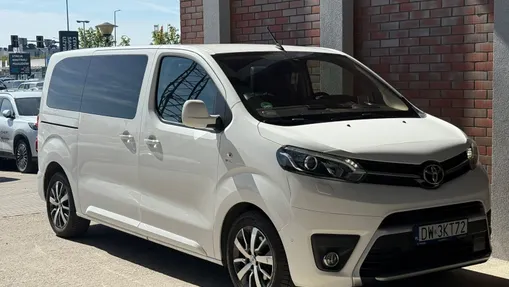 TOYOTA Proace Verso Proace Verso 2.0 D4-D Medium Family Aut.