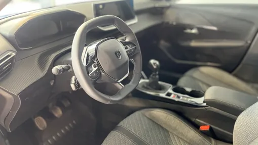 PEUGEOT 208 208 1.2 PureTech Allure S&S Nowy